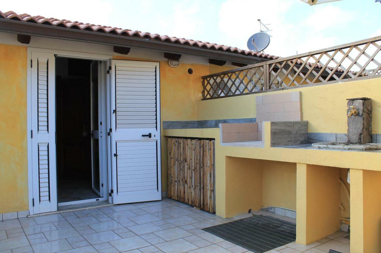 Apartamento La Casa Di Angelo Tresnuraghes Exterior foto